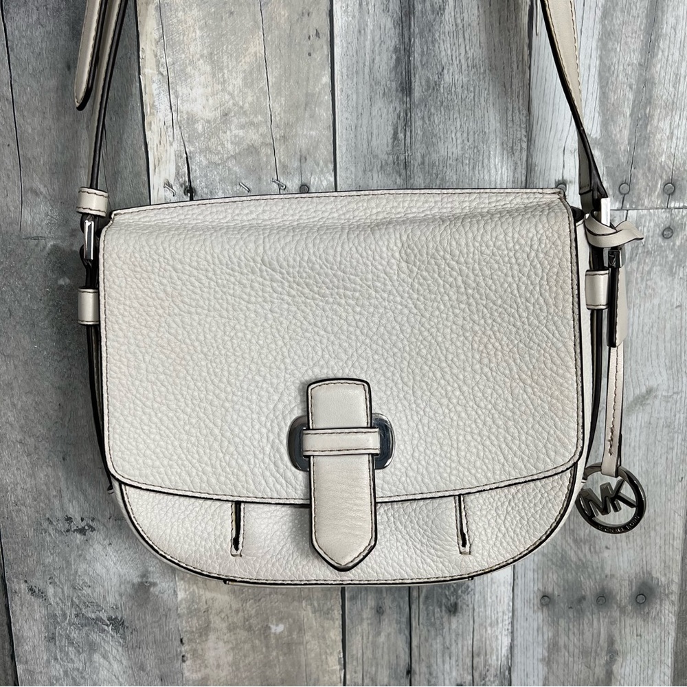 M MICHAEL KORS Medium Romy Optic White Saddle Crossbody Leather Bag